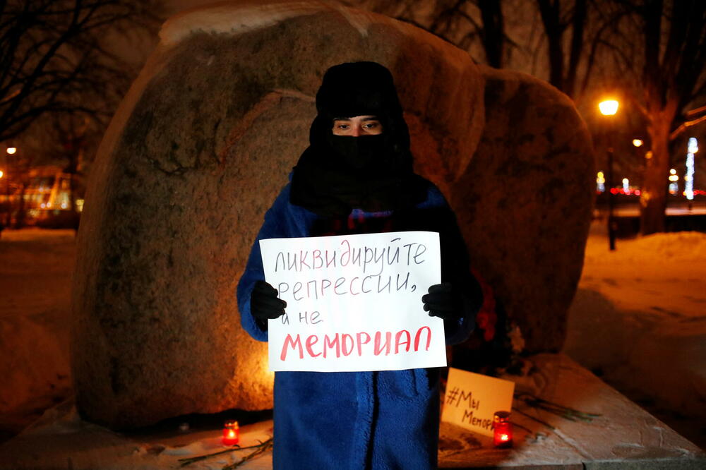 Pristalice Mermorijala u Sankt Peterburgu, Foto: reuters