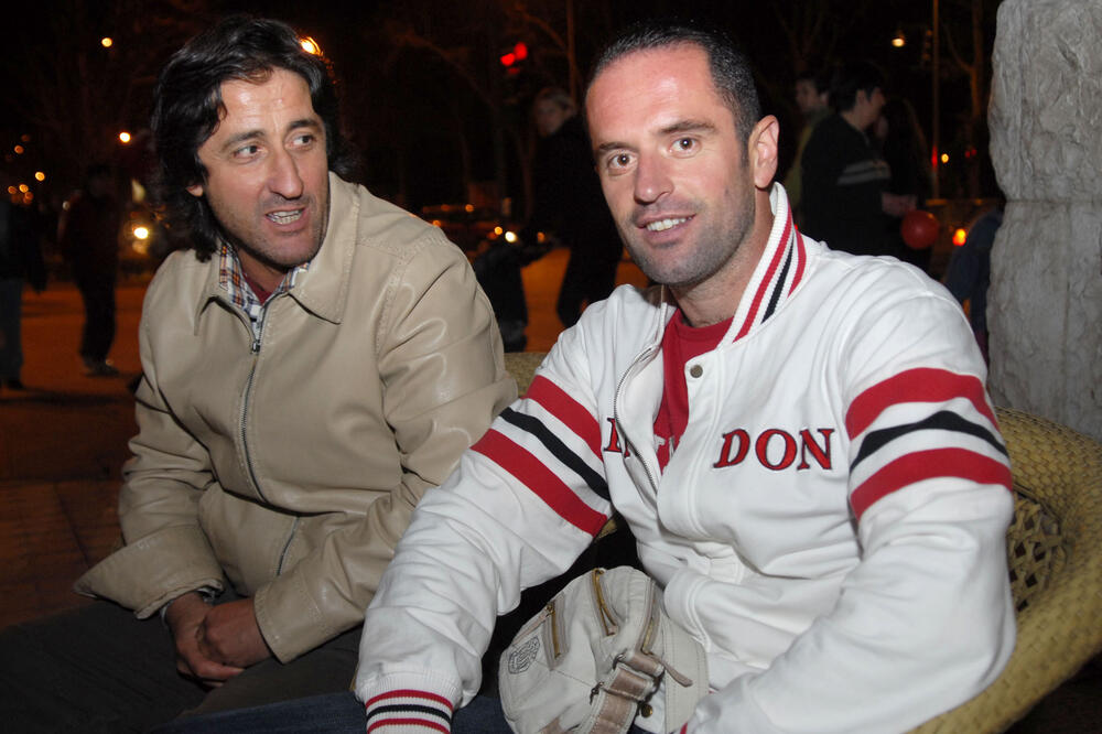 Hasim Đoković (desno) u društvu De Napolija, Foto: Savo Prelević