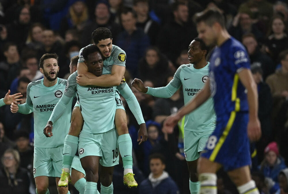 Dani Velbek, Brajton, Fudbaleri Brajtona