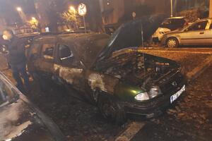 U Budvi izgorjela dva automobila