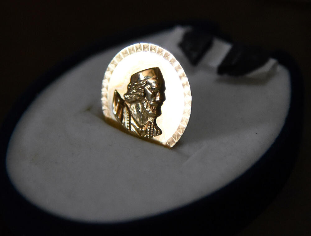 <p>U ringu je bio majstor, a u životu humanista koji je dragocjenu tečnost dao 168 puta</p>