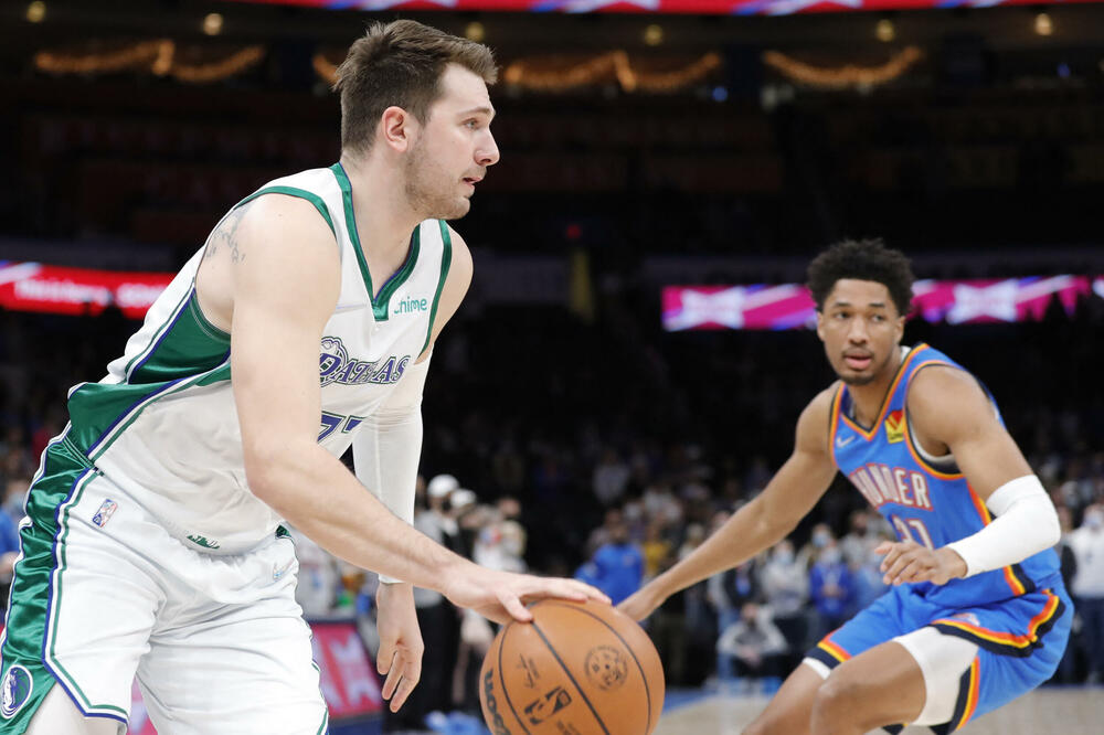Dončić na meču sa Oklahomom, Foto: Reuters