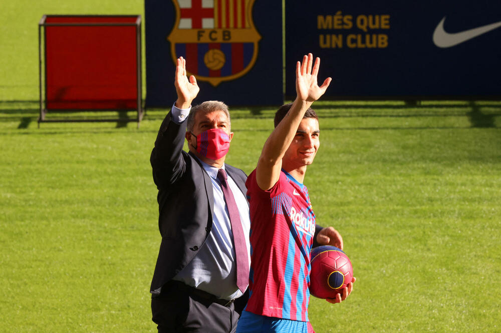 Feran Tores i Đoan Laporta, Foto: Reuters