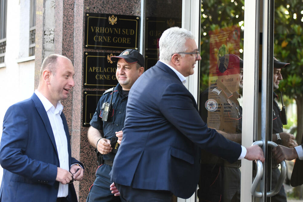 Knežević i Mandić ulaze u su, Foto: SAVO PRELEVIC