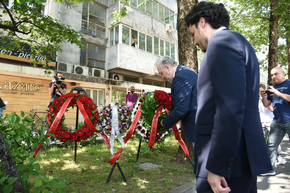 Abazović na mjestu ubistva Jovanovića, Foto: Savo Prelević