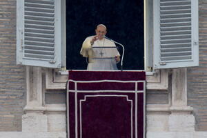 Papa Franjo: Zdravstvena zaštita je moralna obaveza, imunizacija...