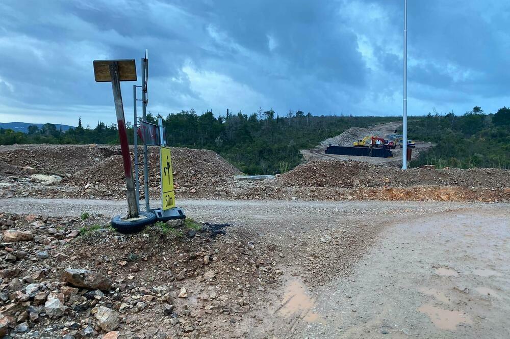 Buduća saobraćajnica MR2 u Krtolima, Foto: Siniša Luković