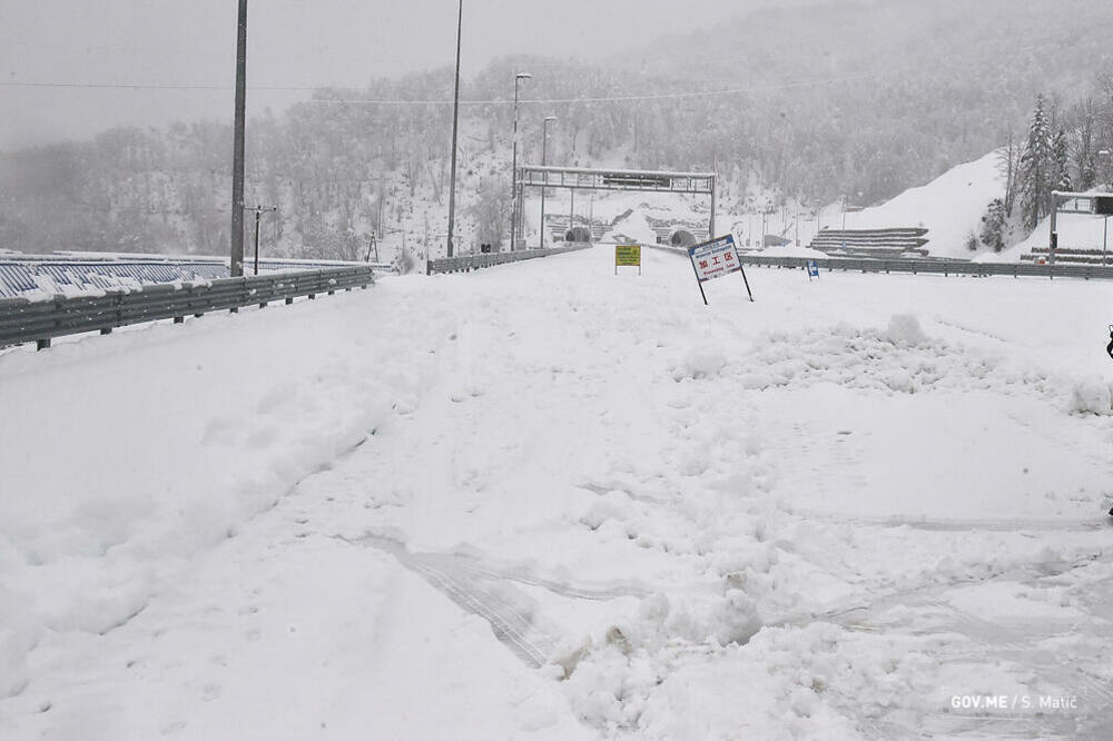 Sada nemoguće korišćenje auto-puta bez vozila i opreme za održavanje: Dionica auto-puta, Foto: gov.me