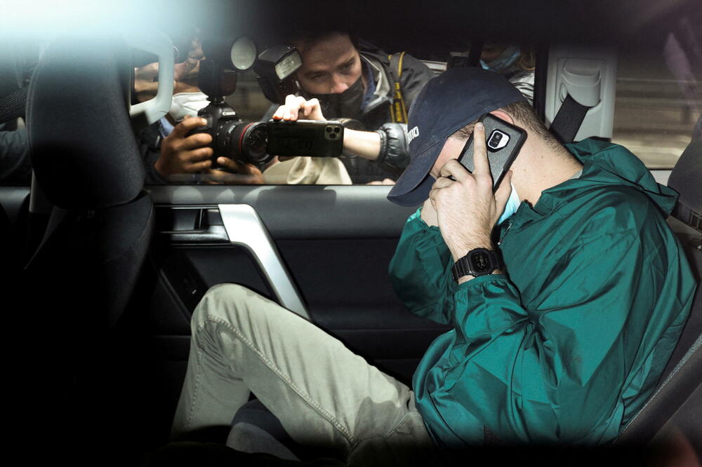 Đoković na putu ka pritvoru, Foto: Reuters