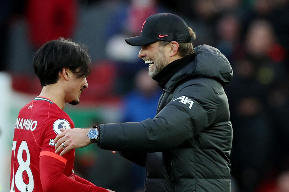 Klop sa Minaminom nakon utakmice, Foto: Reuters