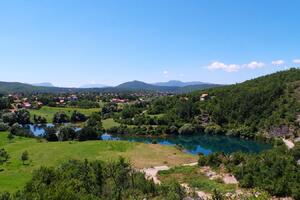 Pustiti da trave pričaju, voda da žubori, a tišina da nadjača buku