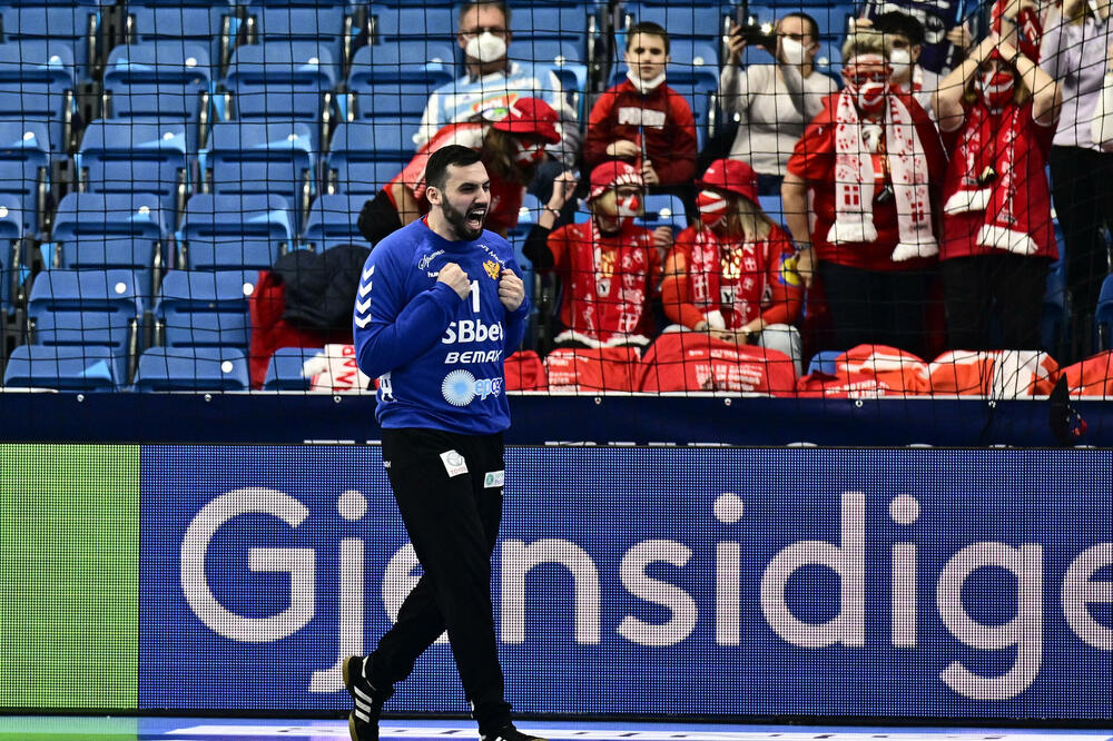 Nikola Matović na utakmici sa Danskom, Foto: Reuters