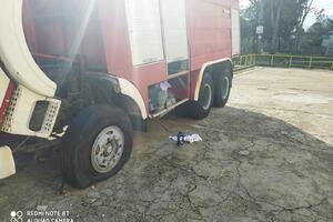 U Tivtu ukrali gorivo iz dva vatrogasna kamiona