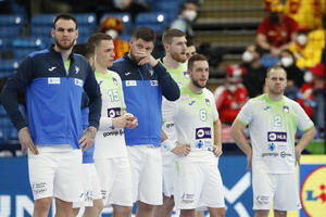 Slovenački mediji u šoku: „Nismo se popeli preko Crne Gore, nego...