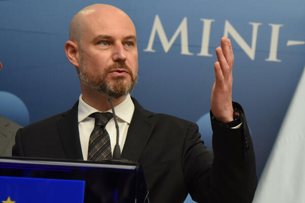 Bilčik: Ključno pitanje za novu Vladu Srbije &ndash; stav prema...