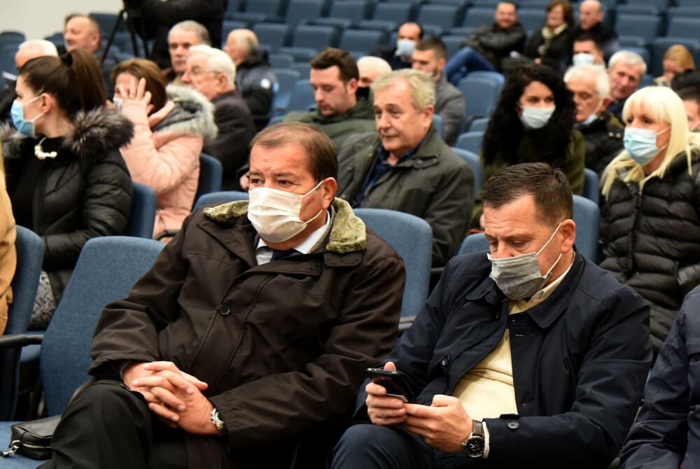 <p>Joković je kazao da će Glavni odbor stranke imati sjednicu na kojoj će se izjasniti o manjinskoj vladi nakon vanrednih sjednica parlamenta</p>