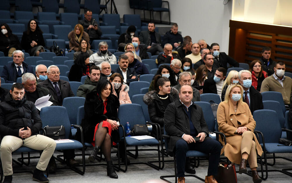 <p>Joković je kazao da će Glavni odbor stranke imati sjednicu na kojoj će se izjasniti o manjinskoj vladi nakon vanrednih sjednica parlamenta</p>