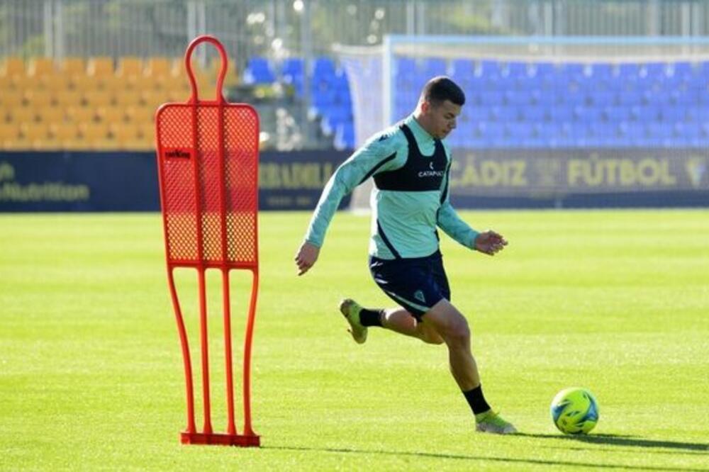 Osmajić na treningu, Foto: Cadiz CF