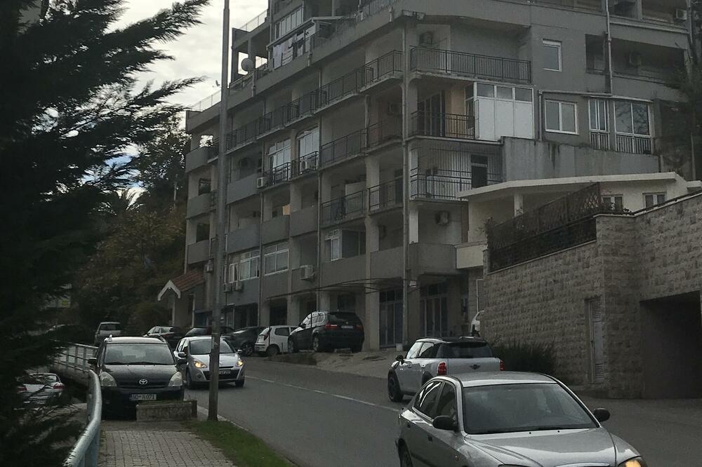 Zgrade u kojoj su Kašćelanovi stanovi, Foto: Vuk Lajović