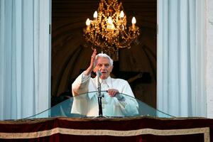 Vatikan o optužbama protiv bivšeg pape: Ne treba tražiti lakog...