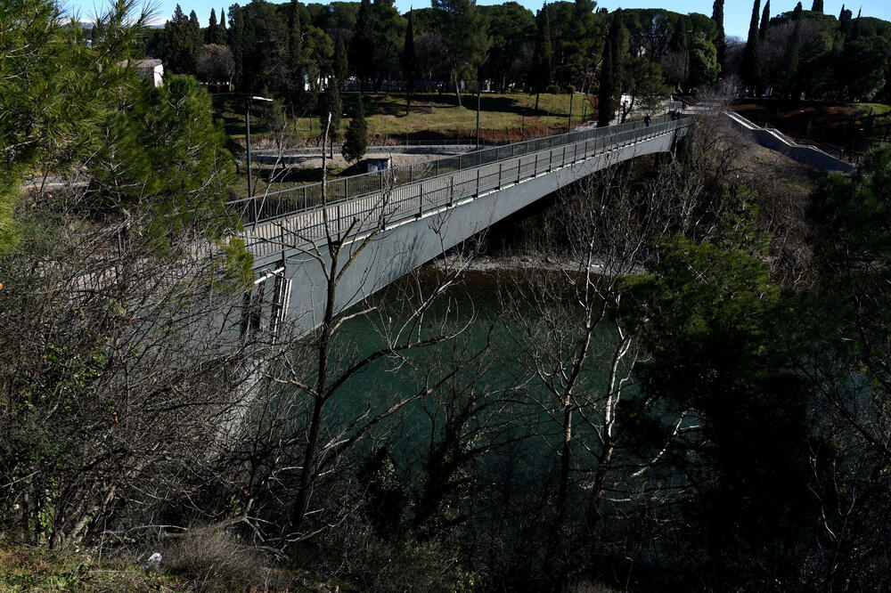 Viseći most u Podgorici, Foto: Luka Zeković