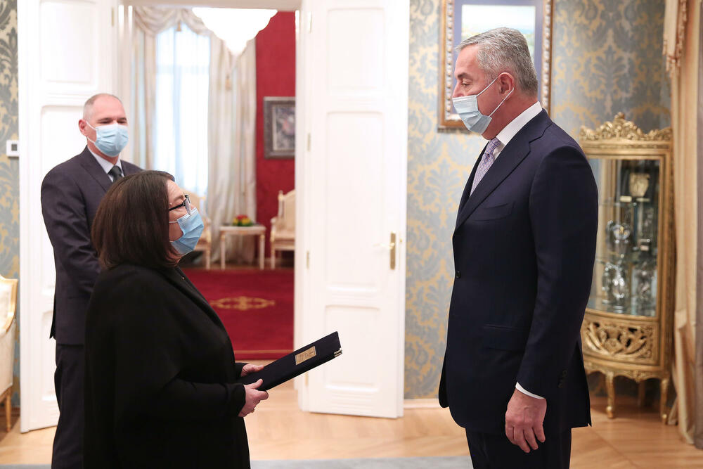 Milo Đukanović, Ariana Zerka Hodža