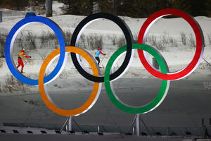Dvije strane olimpijske priče: Peking piše sportsku istoriju,...