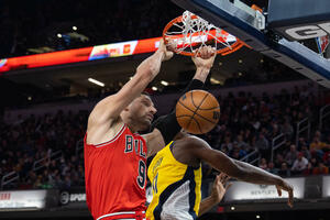 Vučević kao Džordan! (VIDEO)