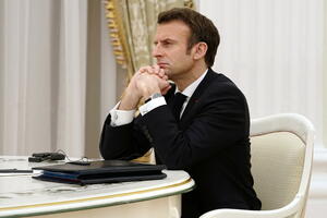 Makron sa Zelenskim u Kijevu, dan poslije razgovora sa Putinom