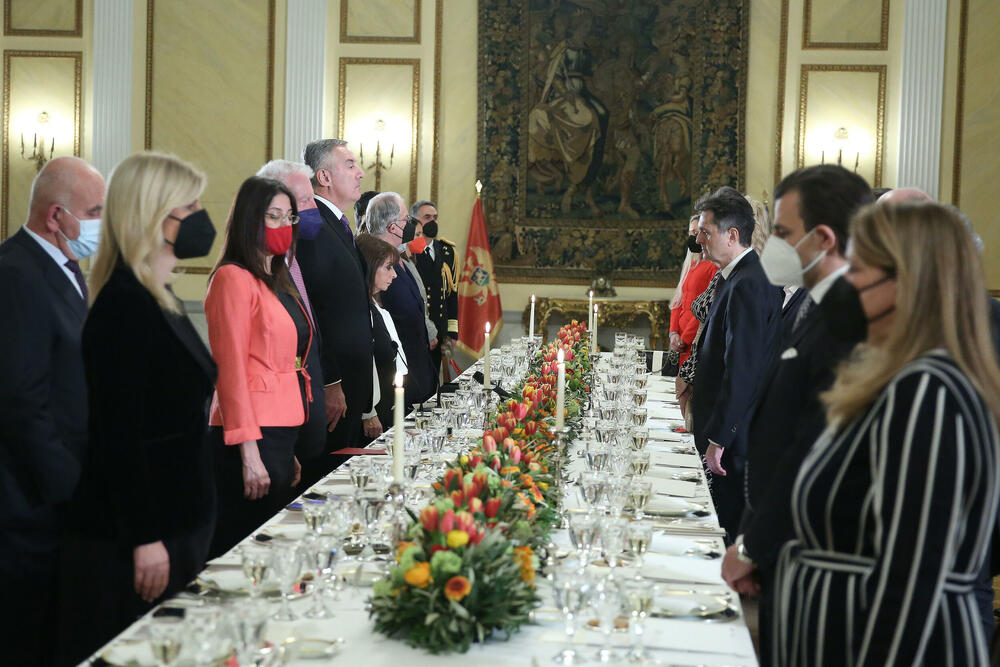 Milo Đukanović, Katerina Sakelaropulu