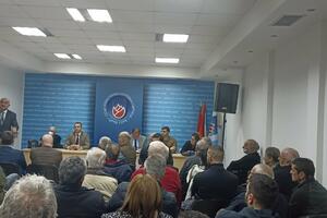 SNP Podgorica: Podrška aktivnostima rukovodstva u iznalaženju...