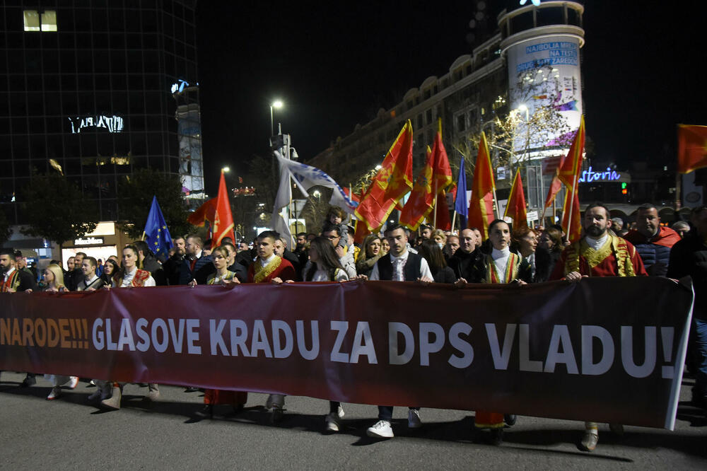 Sa jednog od prethodnih protesta u Podgorici, Foto: Luka Zeković