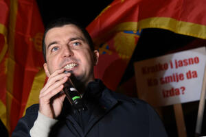 Bečić: Izbor novog GST poruka pučistima da nije uspio partijski...
