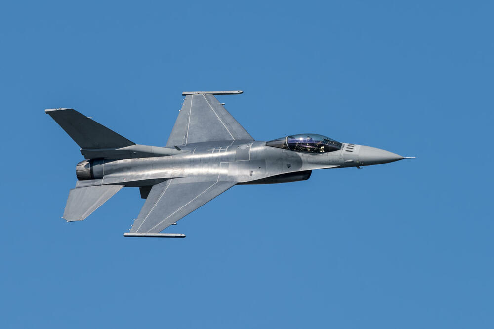 F-16, Foto: Shutterstock