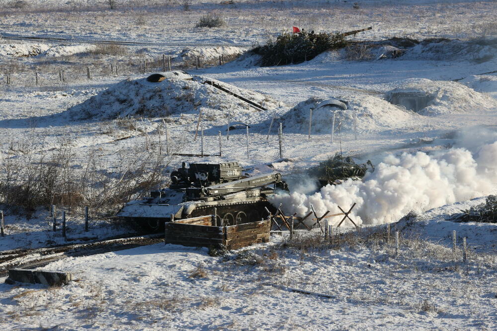 <p>Na poligonu Gožski održavaju se vojne vježbe snaga Rusije i Belorusije u regionu Grodnjenskoj oblasti. Fotografije je objavilo Ministarstvo odbrane Bjelorusije. Grodnjenska oblast u Bjelorusiji, graniči se sa Poljskom i Litvanijom</p>