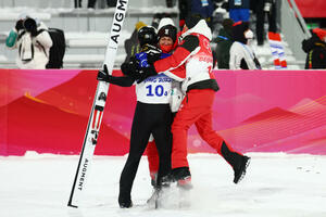 Austriji zlato u skijaškim skokovima, Herl neočekivani heroj...
