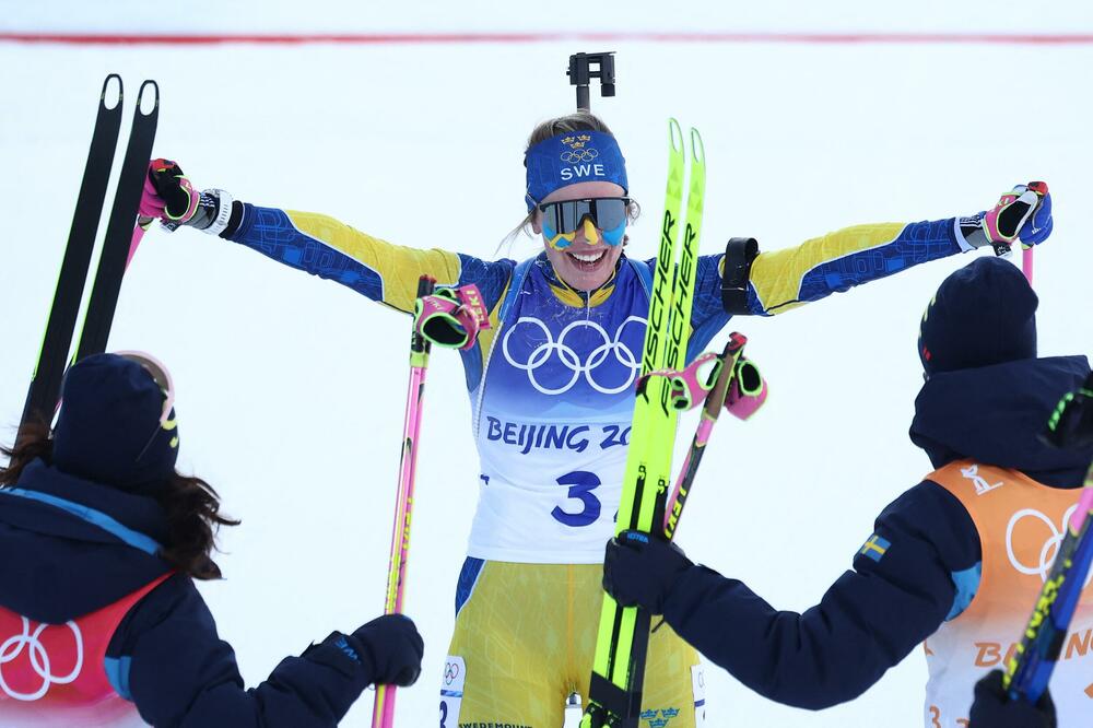 Elvira Eberg prolazi kroz cilj, Foto: Reuters