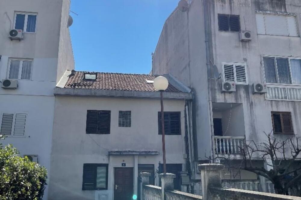 Carevićeva kuća koju planira da sruši, Foto: Vuk Lajović