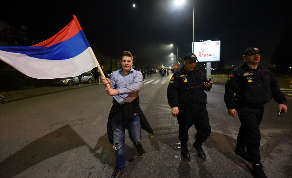 <p>"Onemogućili smo ih da u februaru, po brzoj proceduri, izaberu antidemokratsku vladu. To ne mogu sad sprovesti po kratkom naumu. Sad je sva moć u rukama potpredsjednika Skupštine Bulajića", rekao je, između ostalog, lider Demokrata</p>