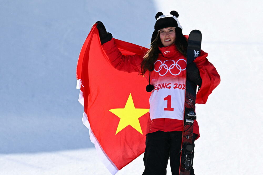 Ejlin Gu na postolju, Foto: Reuters