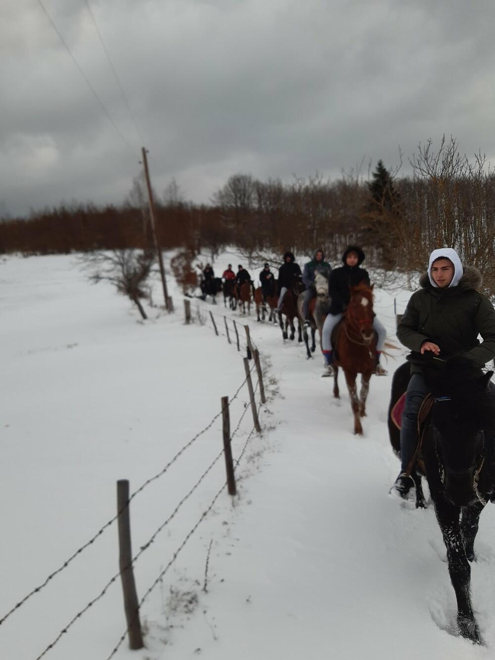 Sa jedne od tura konjičkog kluba