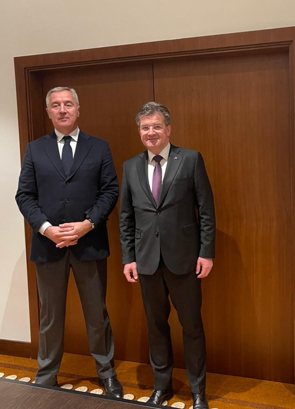 Đukanović i Lajčak