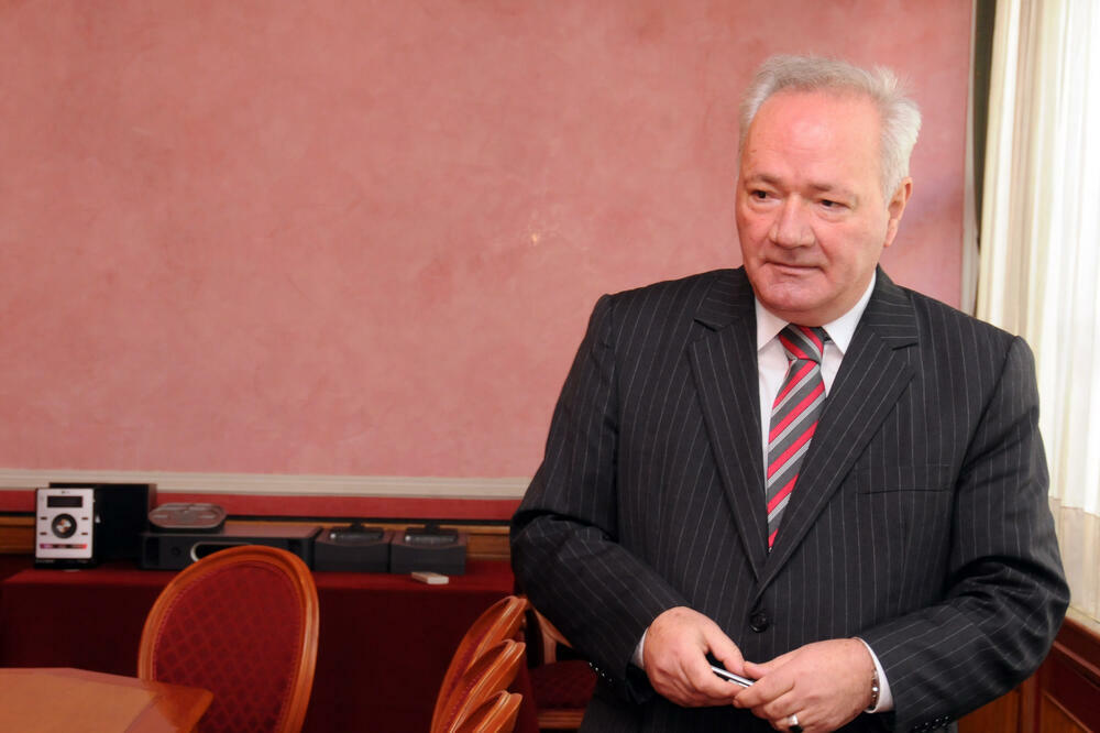 Na sajtu ASK nema imovinskih kartona Dinoše od 2015. godine