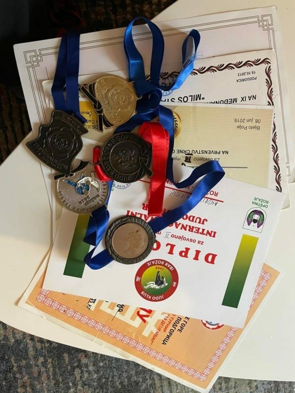 Priznanja koja je osvojio do sad