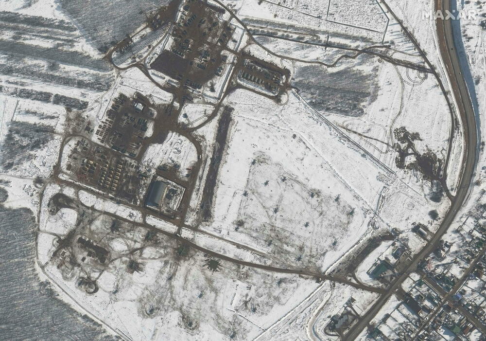 <p>Nova aktivnost predstavlja promjenu obrasca prethodno uočenog raspoređivanja borbenih grupa, tenkova, oklopnih transportera, topova i opreme za podršku, navodi se u saopštenju Maxar Technologies</p>