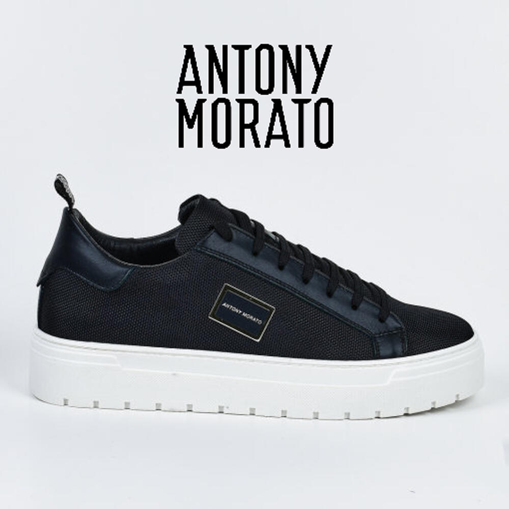 <p>U prodaji se nalazi nova kolekcija proljeće ljeto, a posebno bi izdvojili savršenu kolekciju muškog italijanskog brenda Antony Morato čiji smo eksluzivni zastupnici ,kao i Max Code muškog i ženskog brenda čija je garderoba izrađena od najkavitetnijih prirodnih materijala a čija je obuća prepoznatljiva po vrhunskpoj udobnosti i kvalitetu.</p>