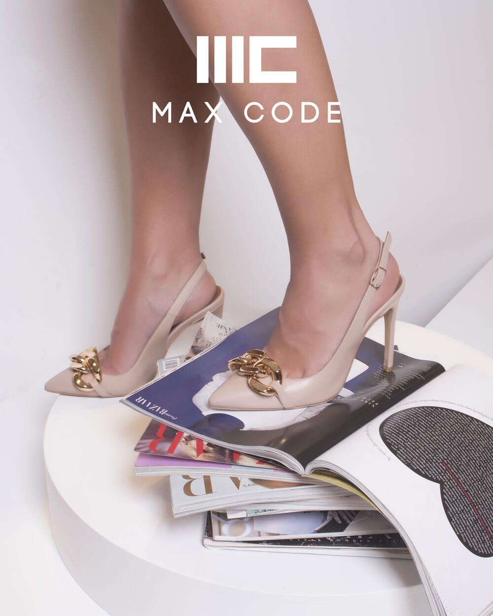 <p>U prodaji se nalazi nova kolekcija proljeće ljeto, a posebno bi izdvojili savršenu kolekciju muškog italijanskog brenda Antony Morato čiji smo eksluzivni zastupnici ,kao i Max Code muškog i ženskog brenda čija je garderoba izrađena od najkavitetnijih prirodnih materijala a čija je obuća prepoznatljiva po vrhunskpoj udobnosti i kvalitetu.</p>