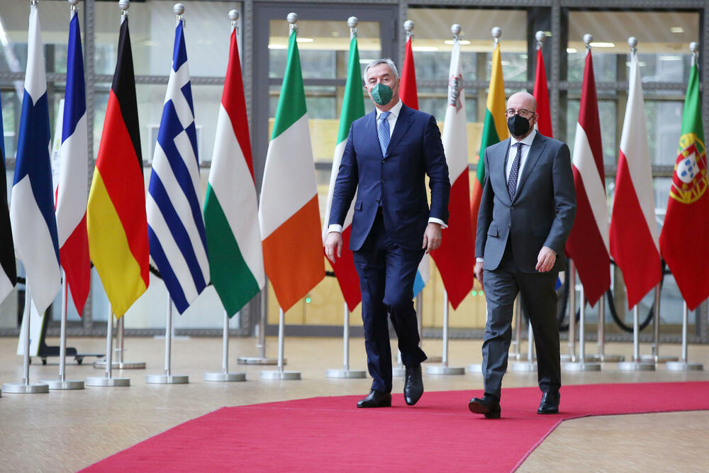 Milo Đukanović, Šarl Mišel