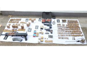 Uhapšen Danilovgrađanin, oduzeto više komada oružja, municija i...