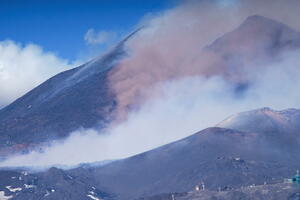 Etna nakon kratkog mirovanja opet proradila: Oblak vulkanskog...